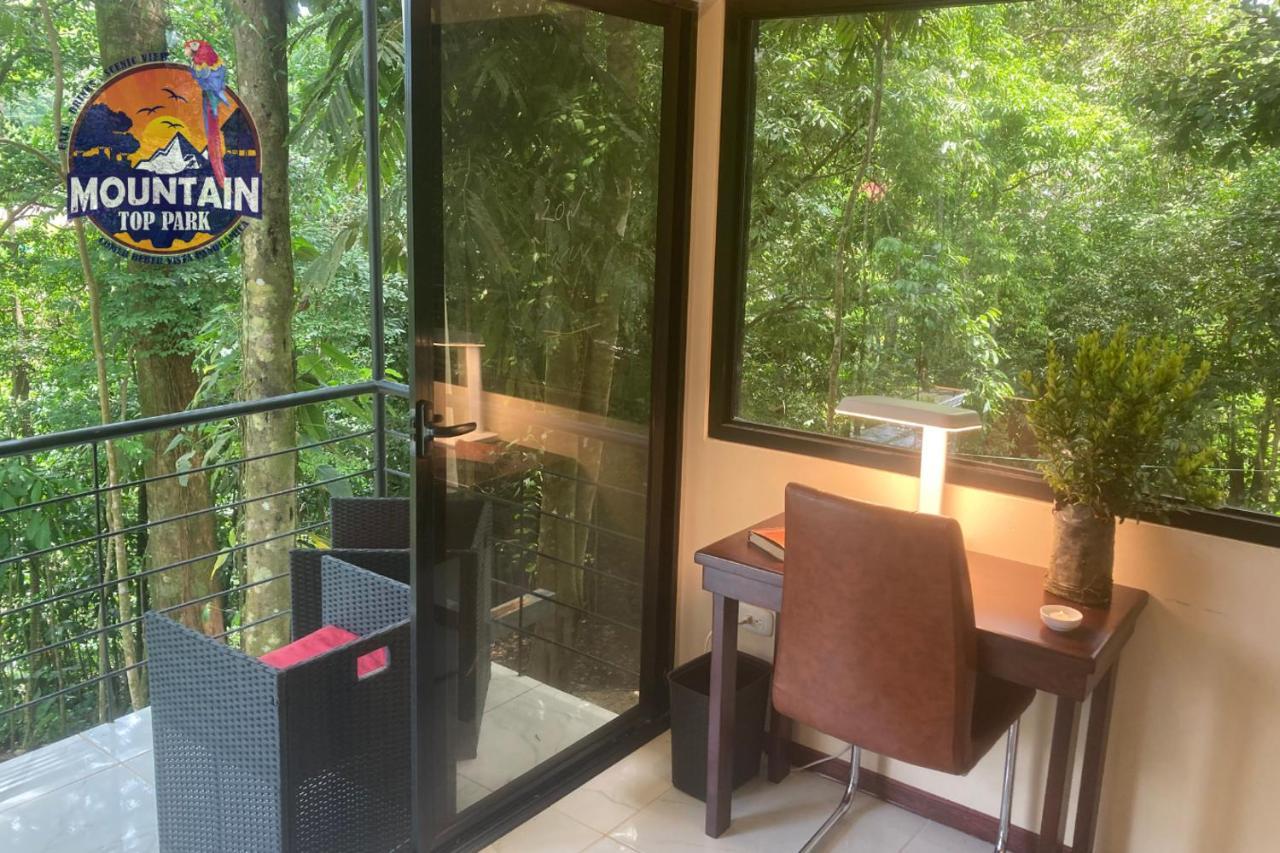 Mountain Top Park Hotel Quepos Exterior photo