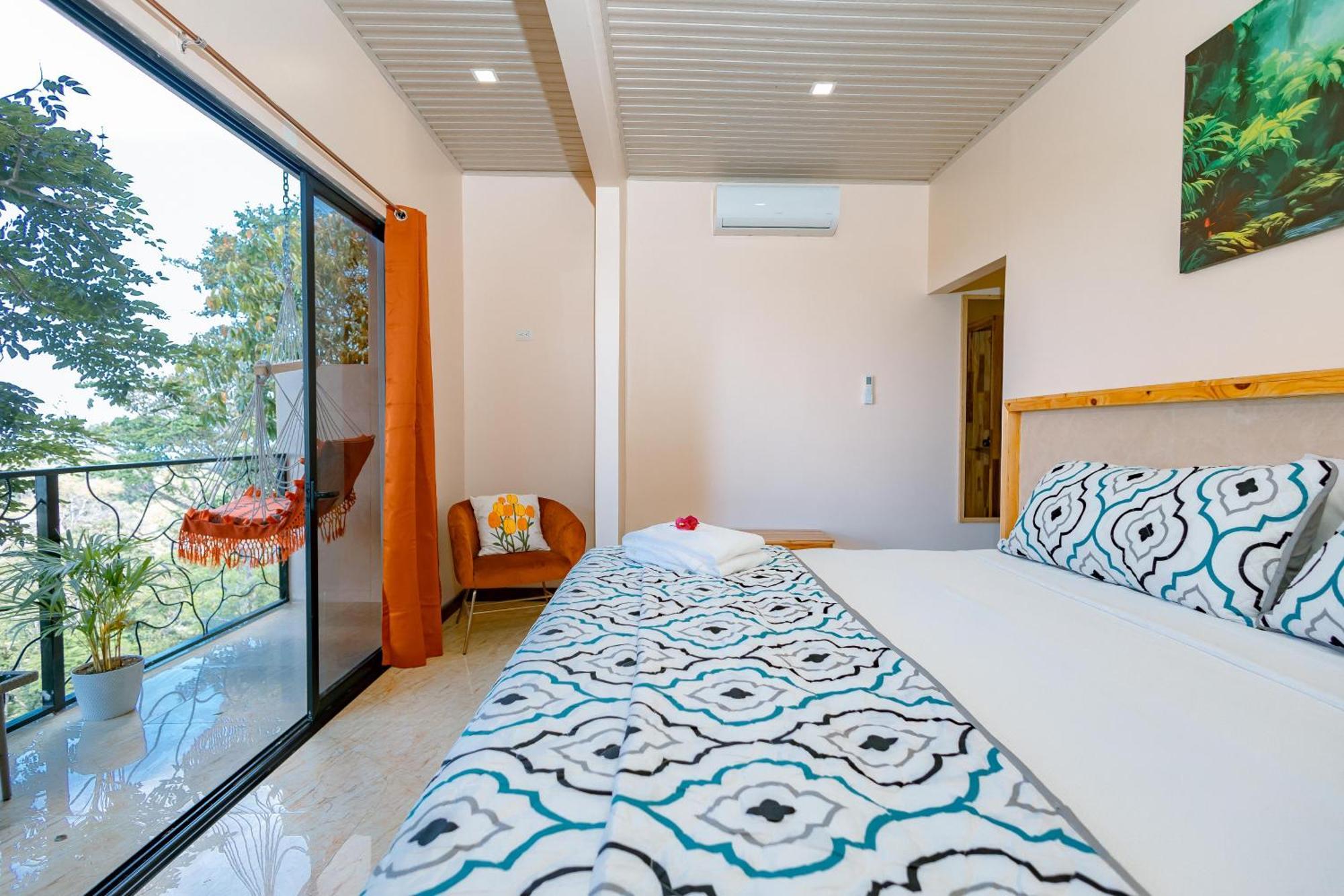 Mountain Top Park Hotel Quepos Exterior photo